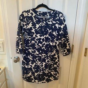 Floral mini dress long sleeves